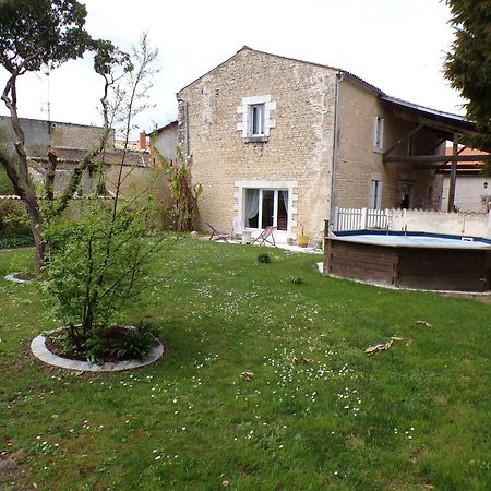 Le Logis De La Venise Verte Saint-Hilaire-la-Palud Екстериор снимка