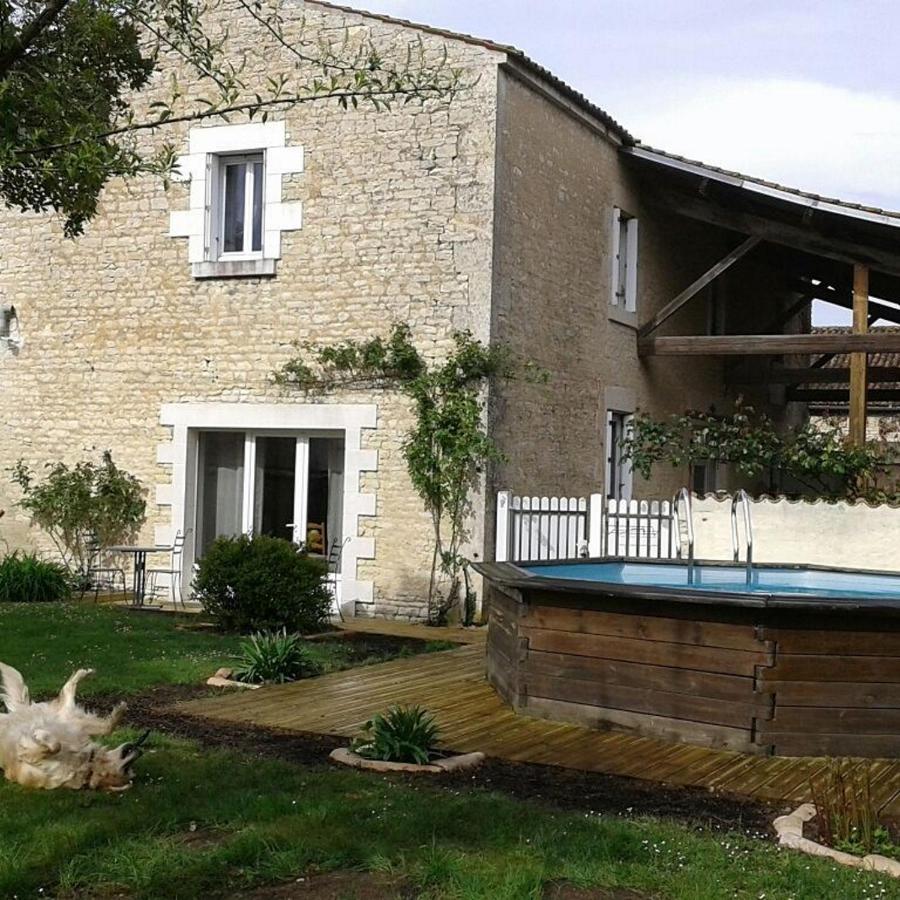 Le Logis De La Venise Verte Saint-Hilaire-la-Palud Екстериор снимка